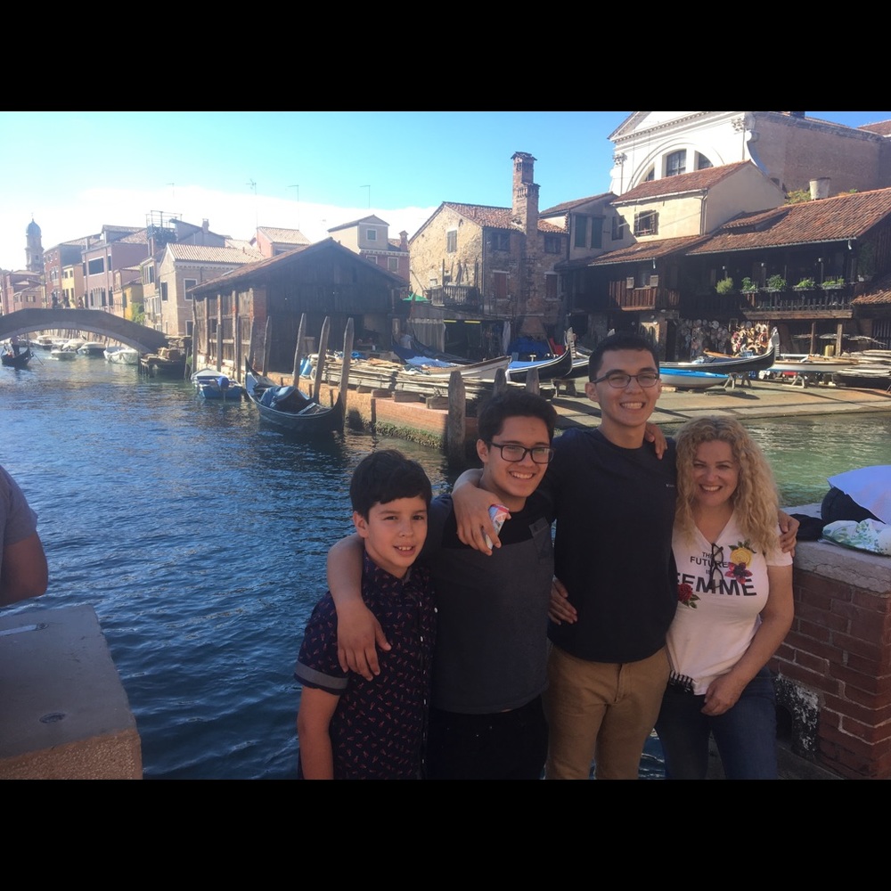 Meet your Posher, Ximena